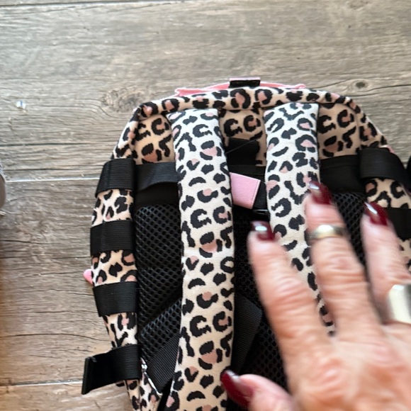 Wolf Leopard Print Backpack - Picture 7 of 10